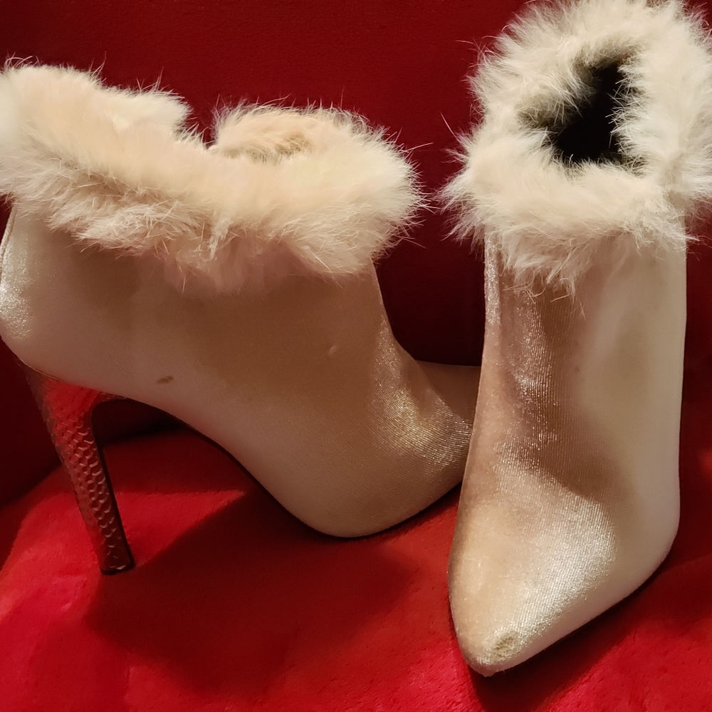 Short booties